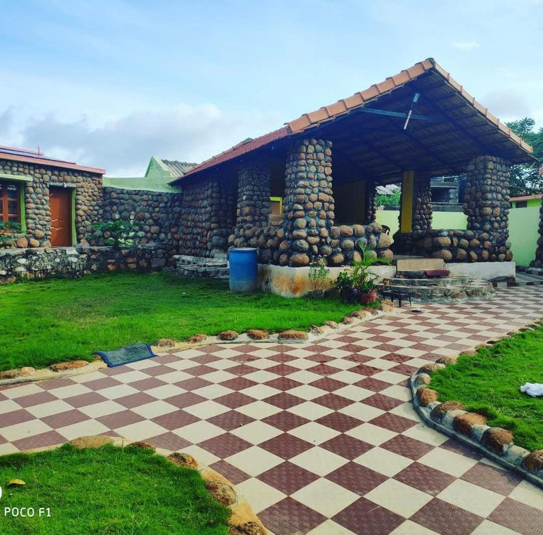 Vara Farms Mulhalli Екстериор снимка